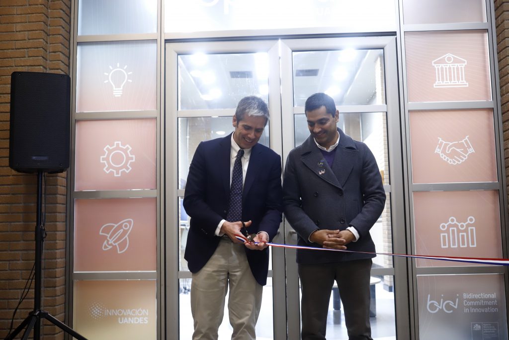 El laboratorio se enmarca en el proyecto BiCI con el fin de que sea un punto de encuentro para estudiantes y profesores.